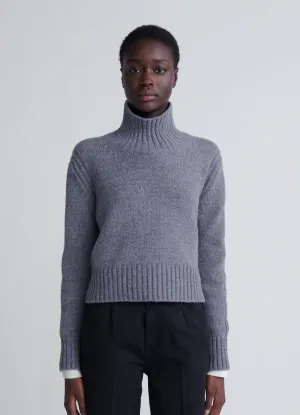 Fintra Crop High Neck in Grey