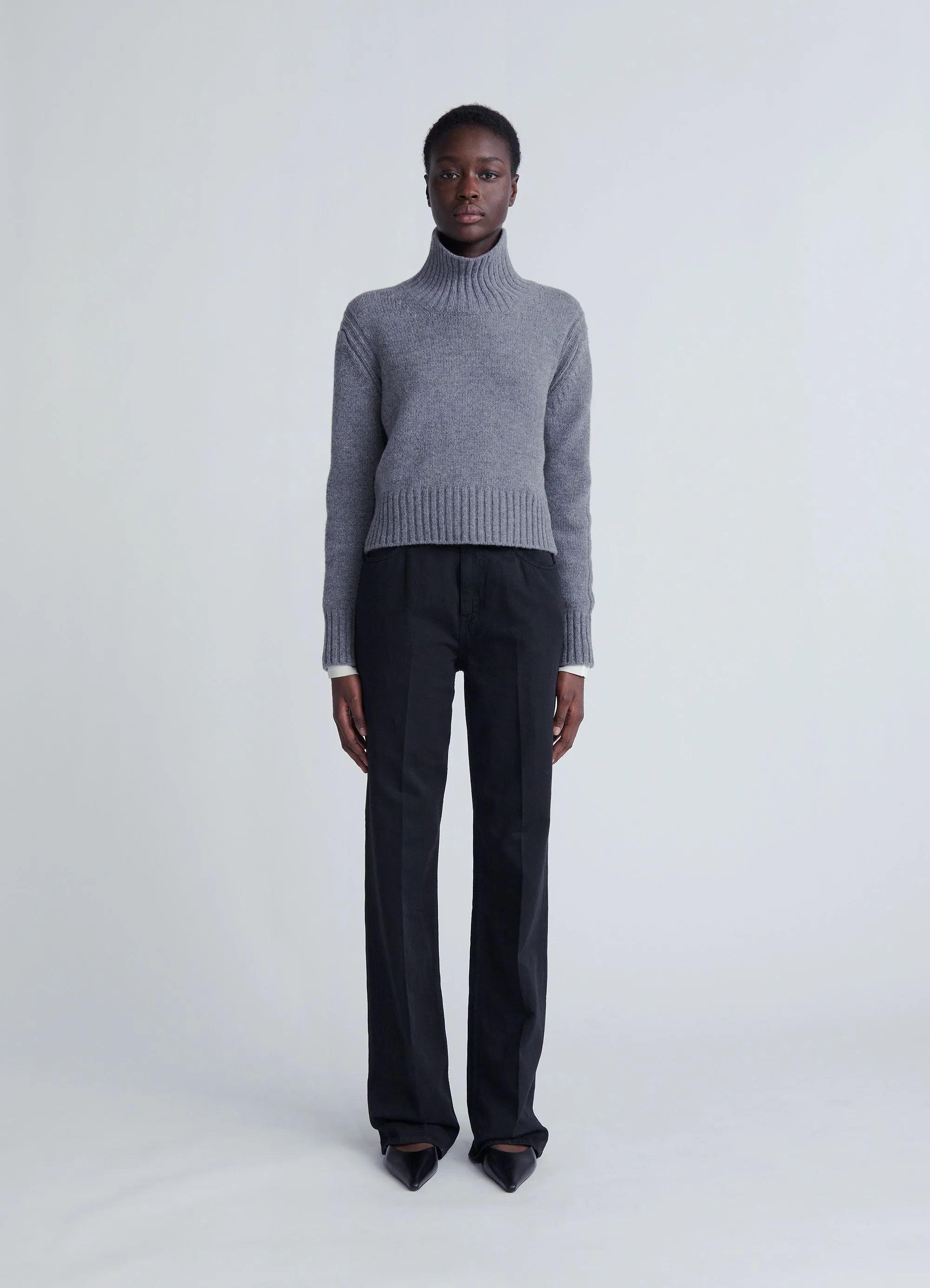 Fintra Crop High Neck in Grey
